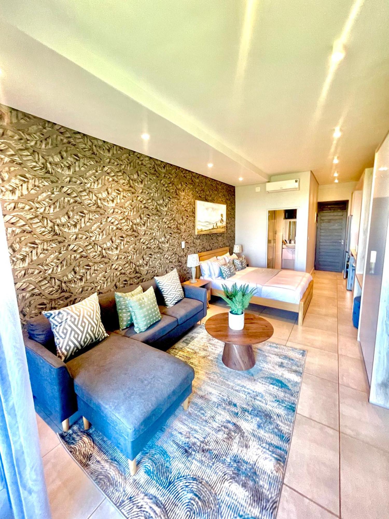 Apartment Boulevard 242
